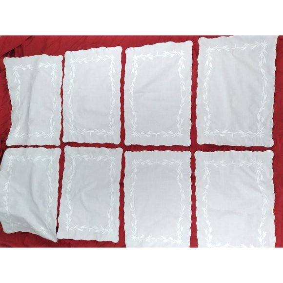 16 Pcs- Embroidered Floral off-white linen? 8 Placemats & 8 matching Napkins - Picture 2 of 12